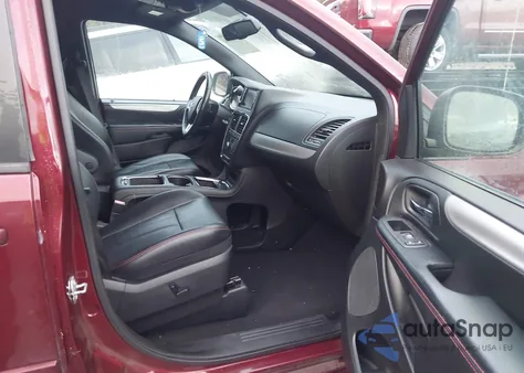 2017 Dodge Grand Caravan Gt z USA, uszkodzony, nr VIN 2C4RDGEG4HR737682